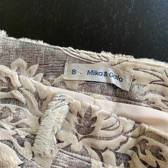 Mika & Gala - Shorts (not for sale right now) - Picture 3 of 3